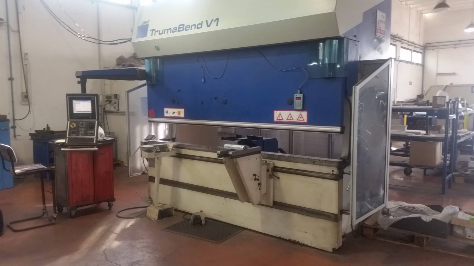 ברק פרס CNC TRUMPF TRUMABEND V130 expanded