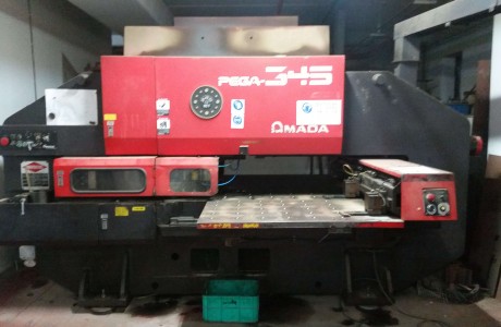 מנקבת CNC AMADA PEGA 345