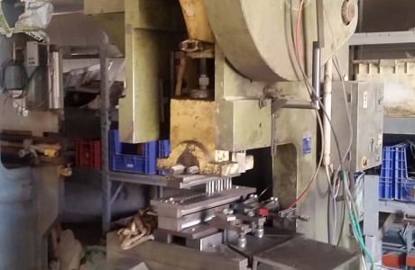 GALATO eccentric press, air clutch, 100 tons, 60 spm, stroke 8-108 