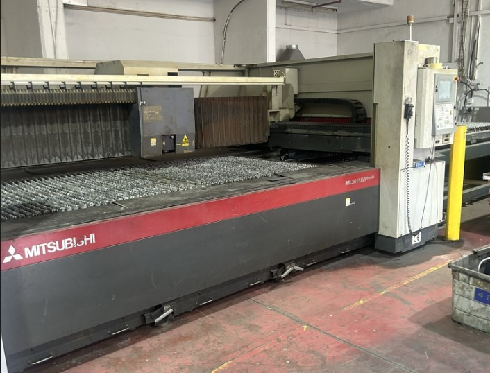 Laser cutting MITSUBISHI  ML3015 LV Plus II
